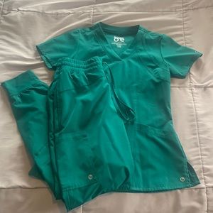 Barco One Scrub Set